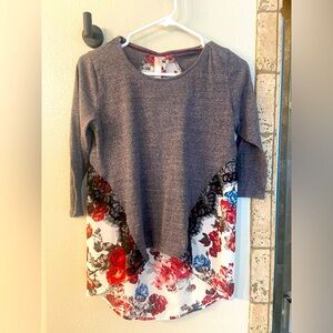 Xhilaration gray floral top womens blouse size small